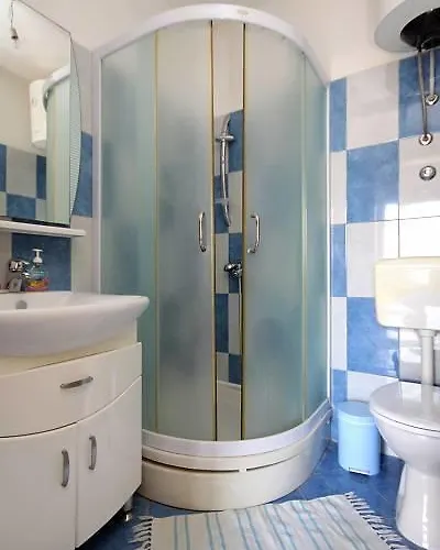 With Parking Space Lumbarda, Korcula - 4370 Apartmán