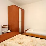 Apartamento With Parking Space Lumbarda, Korcula - 4370 *