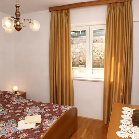 Apartment With A Parking Space Lumbarda, Korcula - 4370 Lumbarda