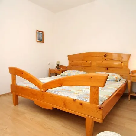 Apartment With A Parking Space Lumbarda, Korcula - 4370