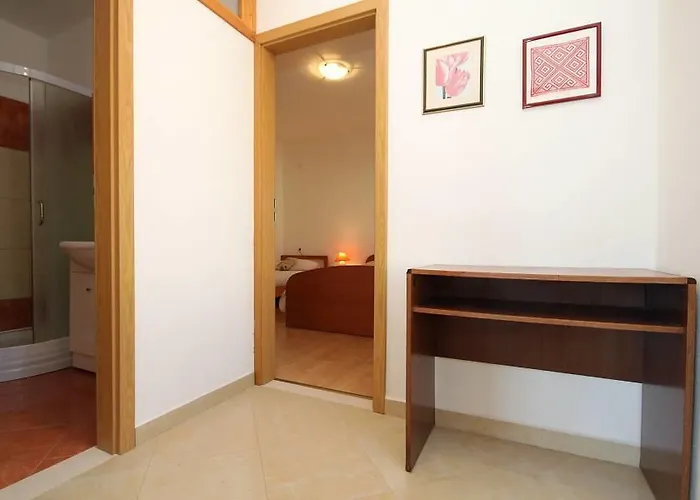 With Parking Space Lumbarda, Korcula - 4370 公寓